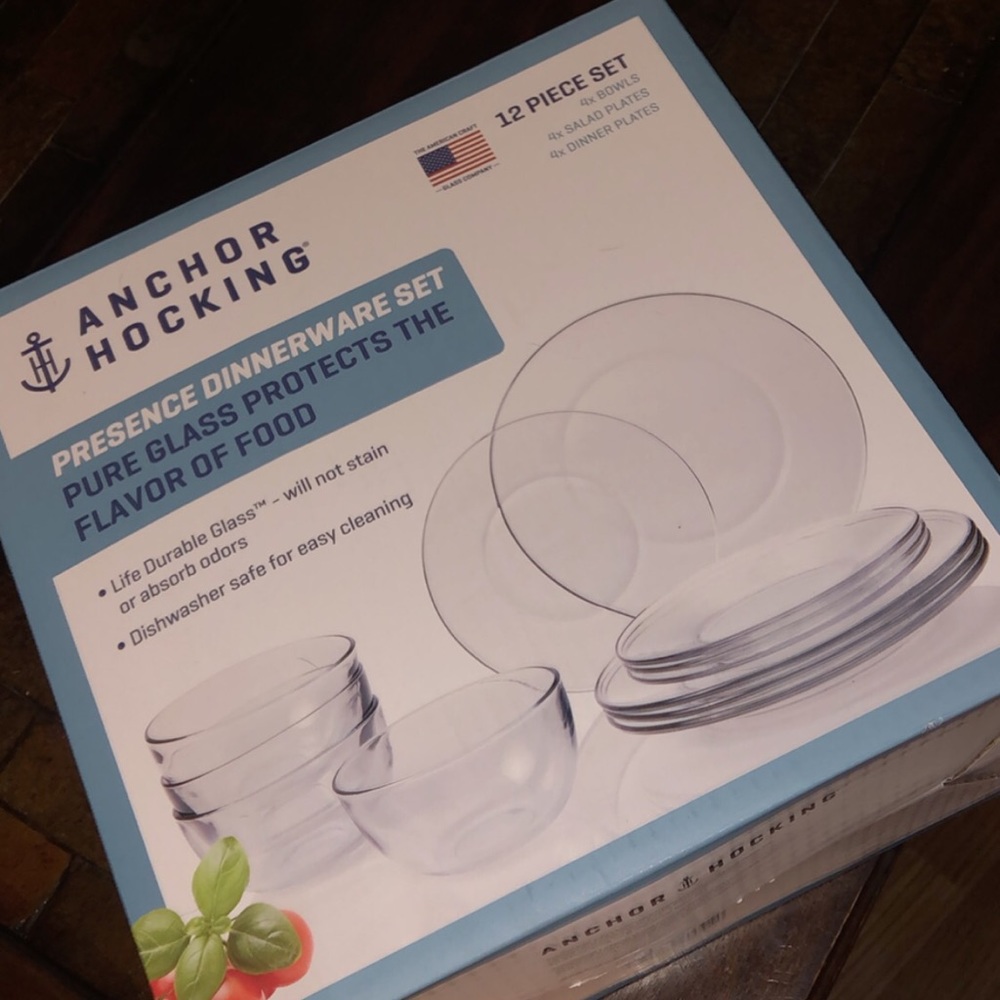 Anchor Hocking Dish Set